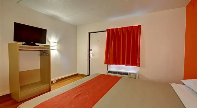Номер Standard Motel 6 Chicopee, MA - Springfield