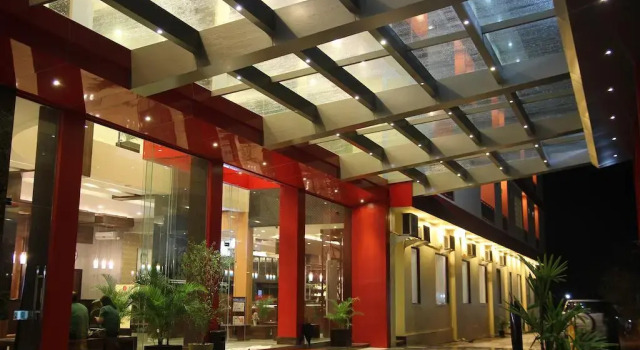 Hotel Roditha Banjarbaru, Rezervovat Hotel Hotely v Kalimantan s parkováním, Parkování