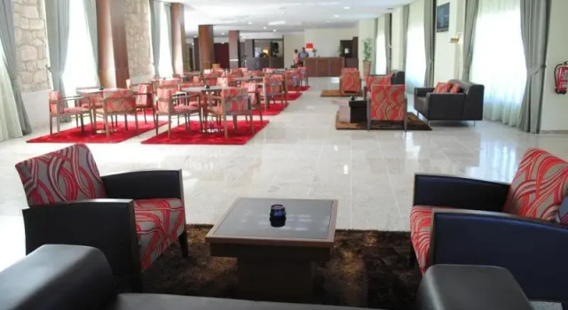 Palace Hotel & Spa Termas de São Tiago, Book Ferieresort SPA-hoteller i Cova da Beira, SPA