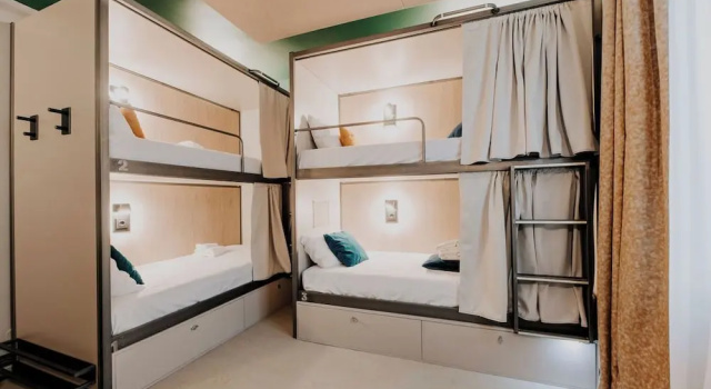 Кровать в общем номере Matabi Hotel Toulouse Gare by HappyCulture
