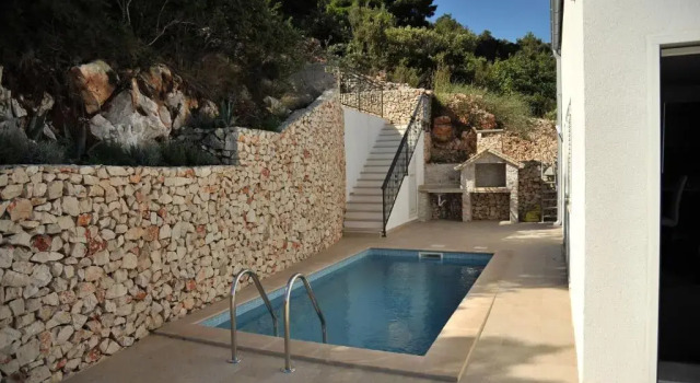 Holiday home Joso's Dream, Book Lejlighed Hoteller i Kovacisce med pool, Swimmingpool
