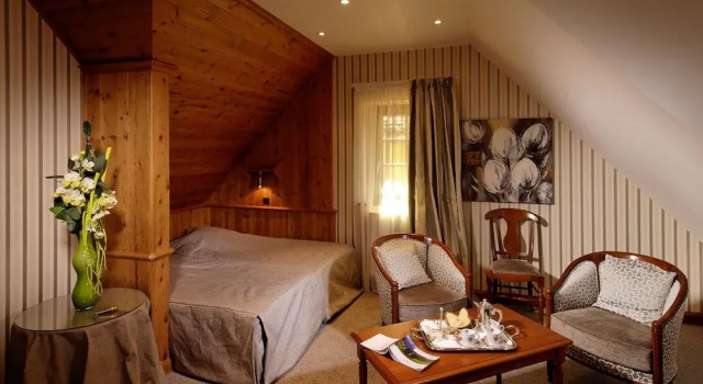 Полулюкс Hotel Restaurant LAmi Fritz