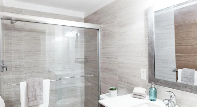 Апартаменты Modern, Luxurious Apartment near Downtown Ottawa