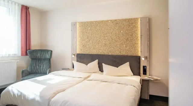Gasthof Krone Fladungen, Boek Hotel Hotels in Thüringen met parkeren, Parkeren