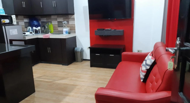 Luxury Suites A, Забронировать Отель Анхелес 