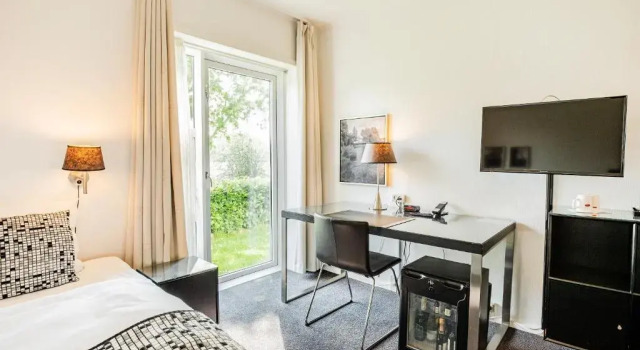 Одноместный номер Standard с видом на озеро Golf Hotel Viborg