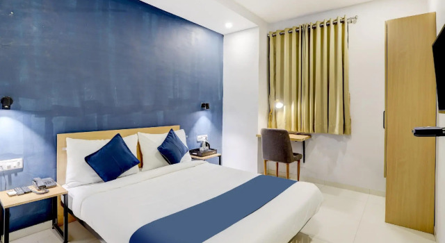 OYO 78645 Silver Key Stayi Now Sun Pharma Rd, Rezervovat Hotel Hotely v Gujarat s parkováním, Parkování