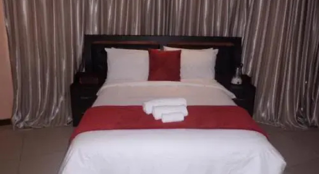 Barbie's Bed & Breakfast, Rezerwuj Hotel Tlokweng Gaborone