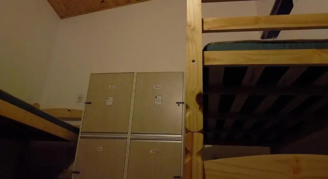 Кровать в общем номере (мужской номер) Albergue Rio Vermelho