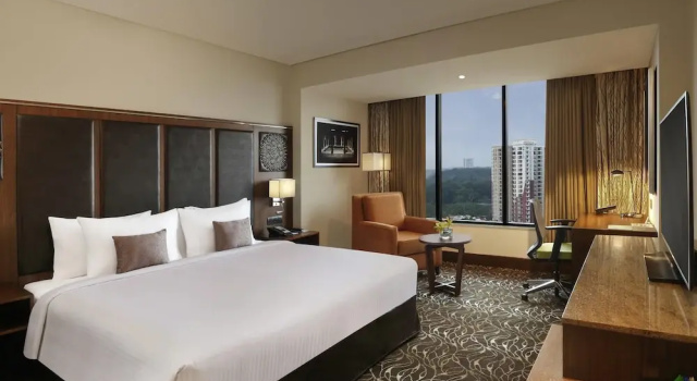 Двухместный номер Premier Novotel Kochi Infopark