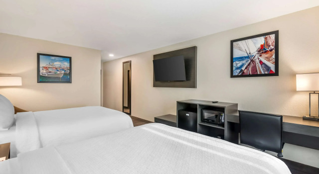 Четырёхместный номер Standard Best Western Plus Bluffton/Hilton Head Hotel