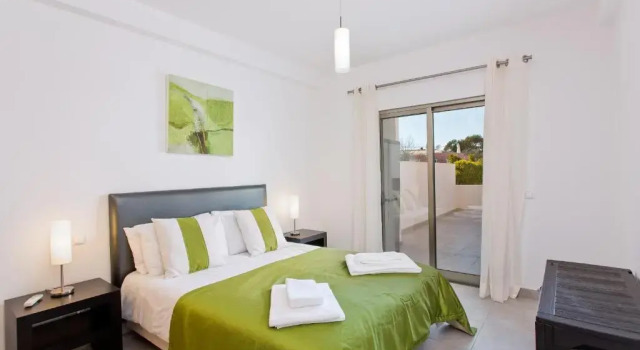 Апартаменты Poolside Albufeira Apartment by Ideal Homes