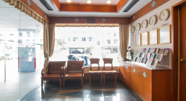 Hotel 81 Palace