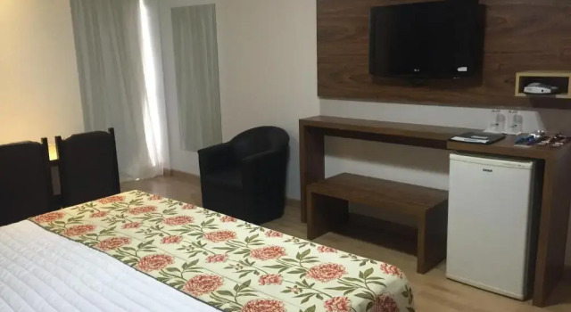 Номер Deluxe Laguna Plaza Hotel