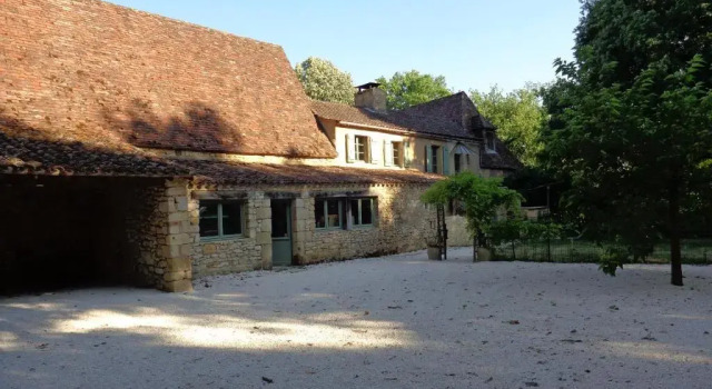 Коттедж с 3 комнатами DOMAINE DE FONCENE