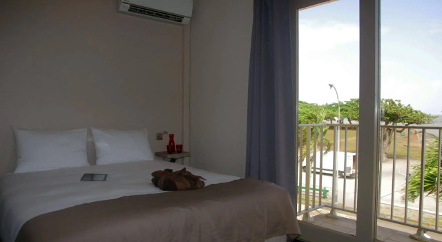 Hôtel des Amandiers, Rezervovat Hotel Hotely v Cayenne se snídaní, Snídaně