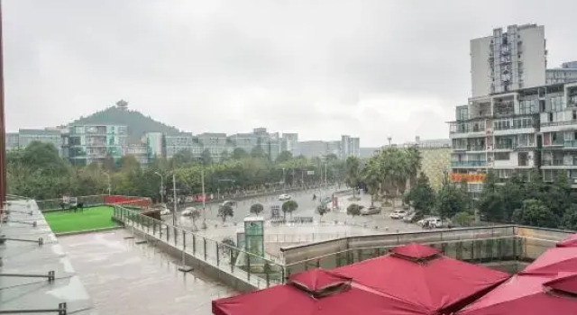 Lavande Hotel (Nanchong Xihua Normal University), Varaa Hotelli Hotellit Sichuan pysäköinnillä, Pysäköinti