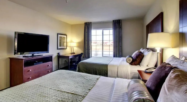 Standard Vierer Zimmer Cobblestone Hotel - Wayne