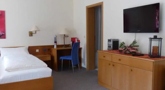 Golf-Appartement Sonnenblick, Varaa Huoneisto Hotellit Baijeri pysäköinnillä, Pysäköinti