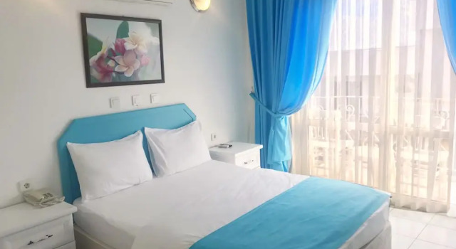 Двухместный номер Standard с балконом Bora Hotel