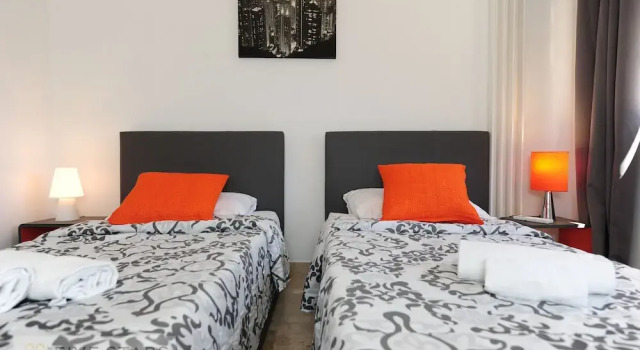 Mesdemoiselles 5 Stars Holiday House, Забронировать Отель Ницца Приморские Альпы, рядом с Набережная Соединенных Штатов