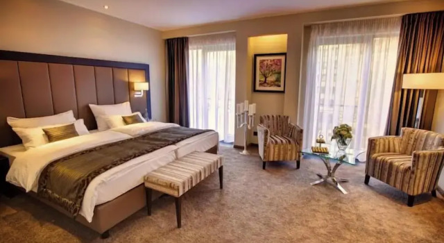 Полулюкс Favor Hotel Königsallee