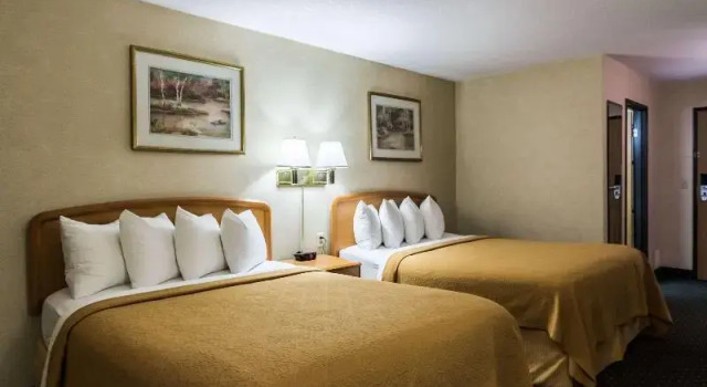 Шестиместный номер Standard Quality Inn Columbia Mall