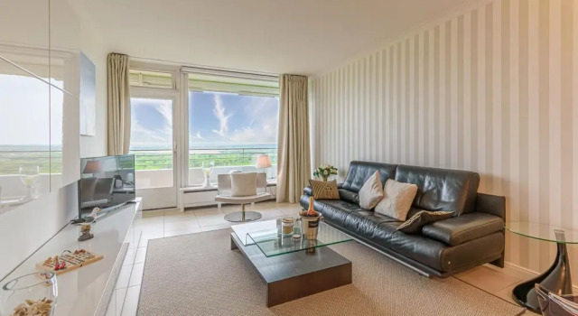 Awesome Apartment in Timmendorfer-strand With Wifi, Outdoor Swimming Pool and 1 Bedrooms, Забронировать Апартаменты/квартира Тиммендорфер-Штранд Bay of Lubeck