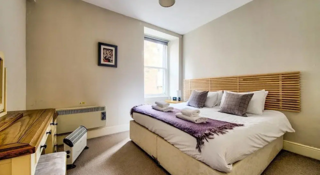 JOIVY Amazing Location! - Lovely Rose St Apt in New Town, Забронировать Апартаменты/квартира Новый город Эдинбург, рядом с Национальный музей Шотландии