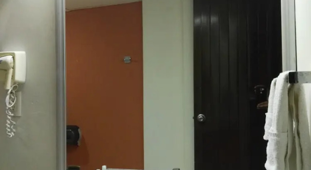 Четырёхместный номер Standard с балконом HOTEL ValgrandE