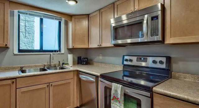Апартаменты Sundestin Resort, 2 bedroom, Gulf Front, 12th Floor, Corner Condo