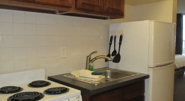 Четырёхместный номер Standard с красивым видом из окна Cove Motel Oceanfront