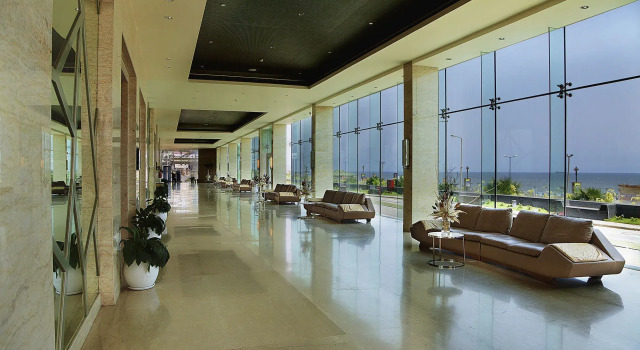 Novotel Visakhapatnam Varun Beach, Rezerwuj Hotel Hotele w Andhra Pradesh z parkingiem, Parking
