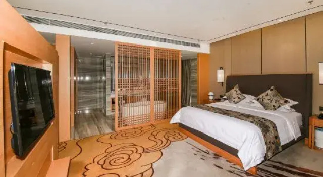 Люкс Deluxe Parkside Plaza Hotel Baiyin