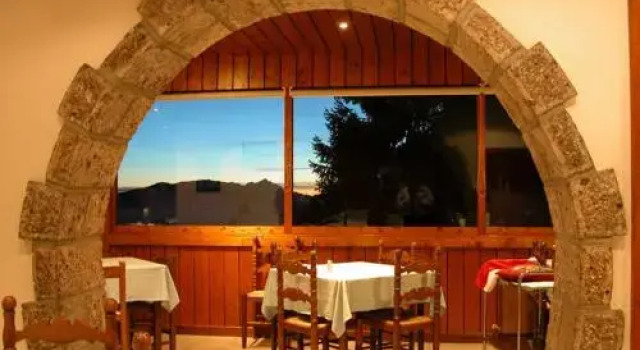 Hotel Cristallino, Забронировать Отель Кастьоне-делла-Презолана Bergamo Province