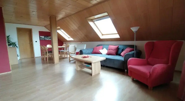 Ferienwohnung Haus Rosa, Rezerwuj Hotel Nuedlingen Rhön