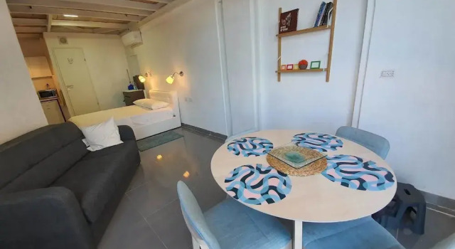 Люкс Deluxe Agas Holiday Apartments - Gai Boutique