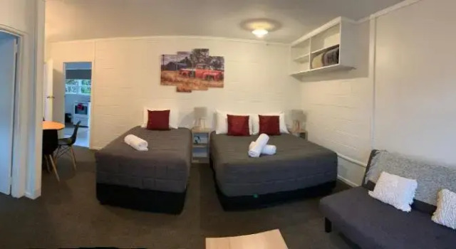 Люкс Racecourse Motel