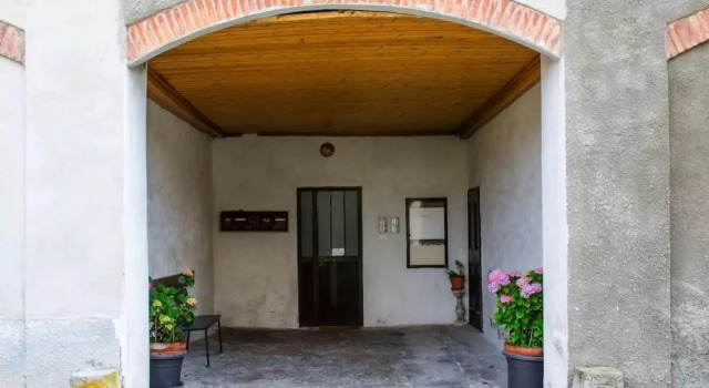 JOIVY Little House, Prenota Appartamento Hotel a Como con parcheggio, Parcheggio