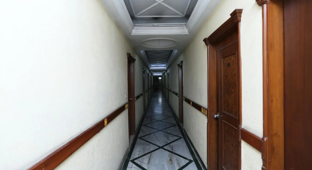 OYO 16647 Hotel Batra Palace, Забронировать Отель Амбала штат Харьяна