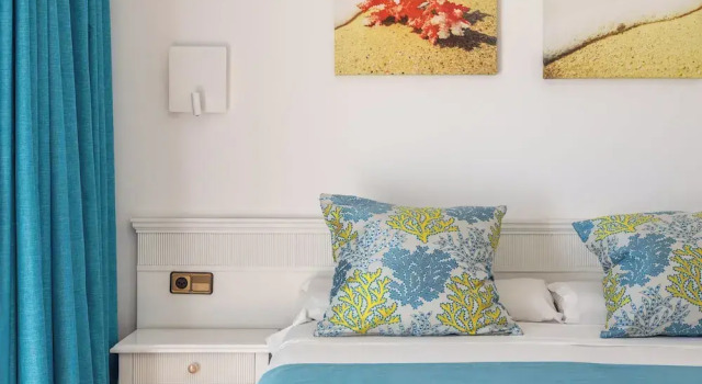 Standard Familie Zimmer mit Balkon und mit Meerblick Hostal Neptuno
