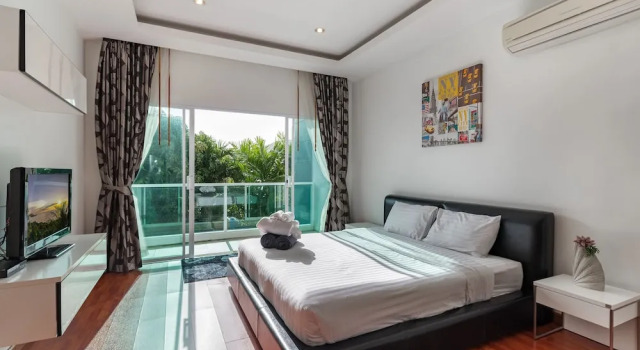 Trixie House Pool Villa in Rawai