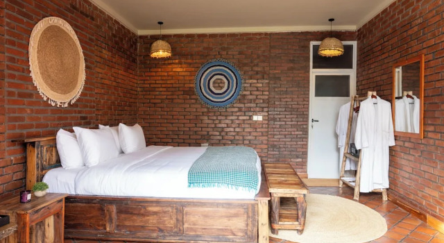 Zondela House