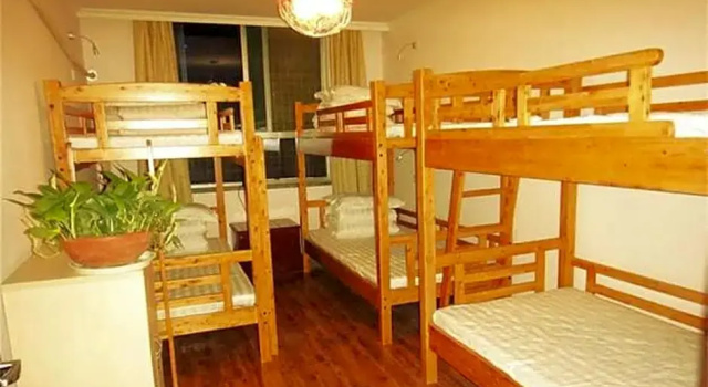 Кровать в общем номере Xian The Facebook Youth Hostel