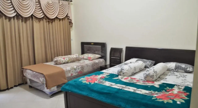 Hotel Ratna