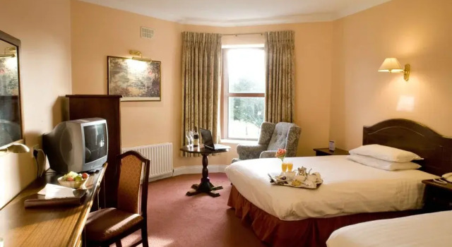 Oranmore Lodge Hotel Conference And Leisure Centre Galway, Buchen Sie Hotel Oranmore Galway County