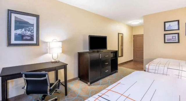 Четырёхместный номер Deluxe La Quinta by Wyndham Clinton Historic Route 66