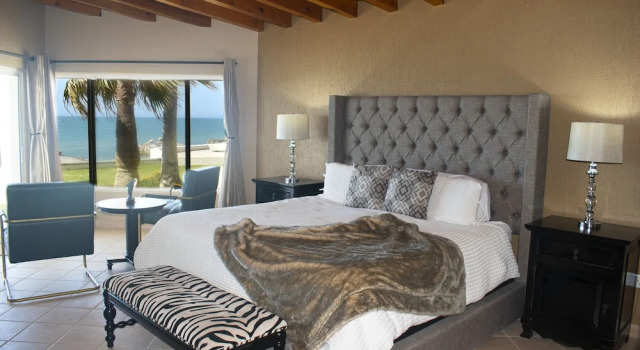 Вилла Stunning 3 Bedroom Beach Villa on Sandy Beach at Las Palmas Beachfront Resort V4 3 Villa by Redawning