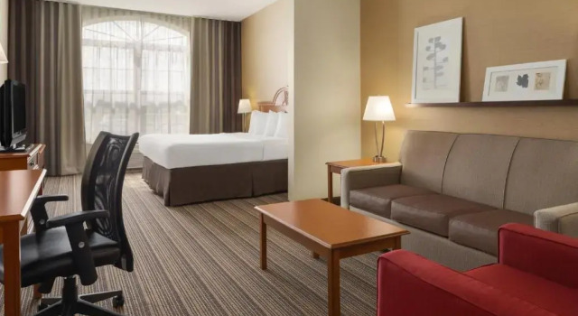 Двухместный люкс Country Inn & Suites by Radisson, Findlay, OH