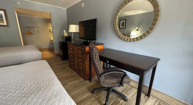 Двухместный номер Economy Hillview Inn At Six Flags Fiesta